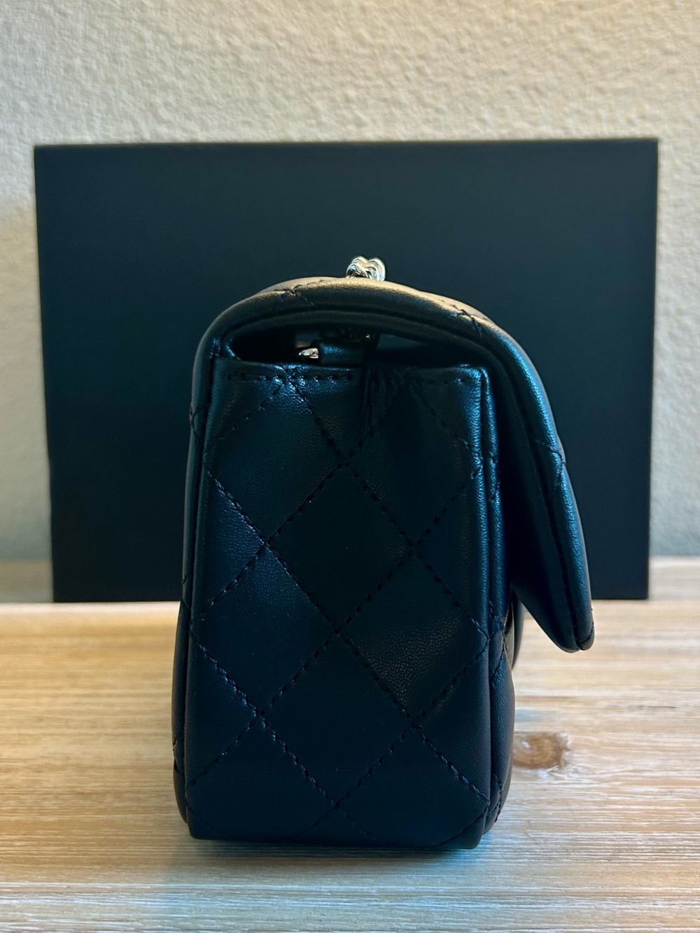 Mini Flap in Black Lambskin - Picture 2 of 8